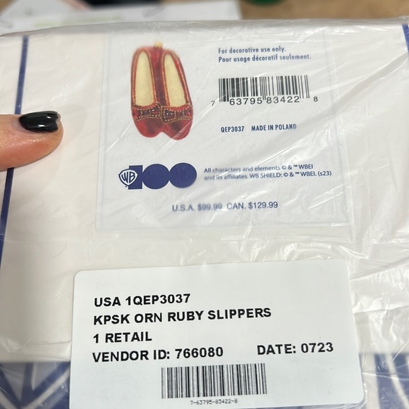 Keepsake hallmark 100 years ruby slippers - Picture 5 of 8